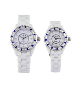 Zdroj: www.couplewristwatches.com pl861537-blue_crystal_stones_branded_gift_set_white_ceramic_watches_for_couples_men_women
